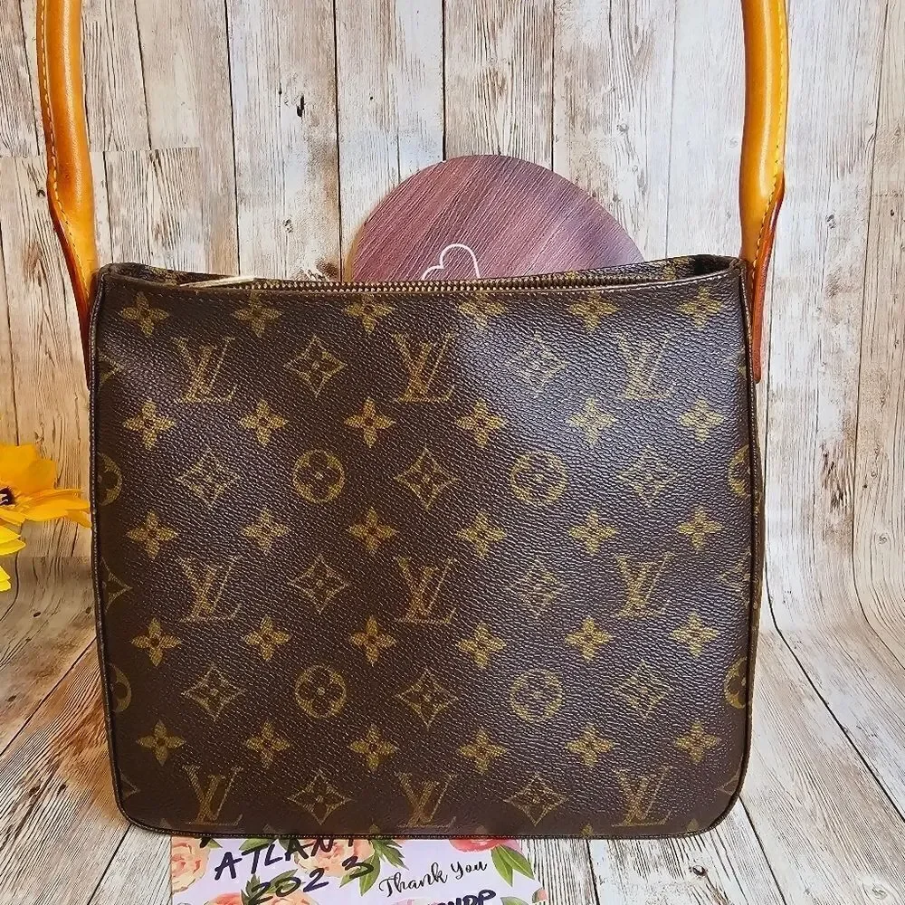 Louis Vuitton Looping MM